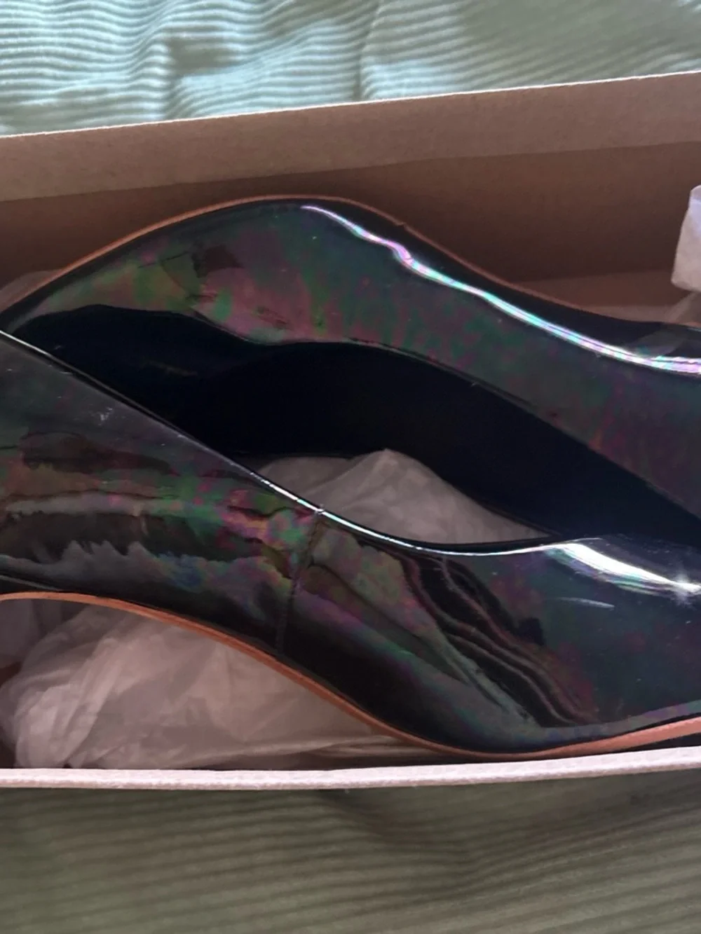 Vintage Clark Women's Iridescent Black Patent heels